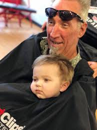 Took my grandson to get his hair cut for his first birthday pictures 🙌🏻.  Shout out to @otbarber_nate and @destincantrell for capturing these moments  🙌🏻🙏🏼. I love being a grandpa 😂😂 I