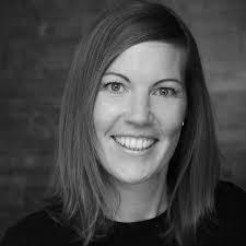 Nina Volz's Instagram, Twitter & Facebook