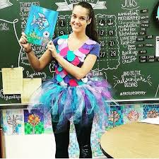 Miss5th S Book Character Costume Is Amazing Targetteachers Book Character Costumes Character Dress Up Book Characters Dress Up