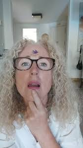 Deborah Cooney's Instagram, Twitter & Facebook