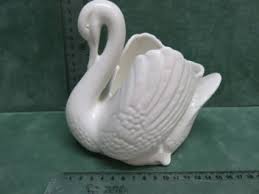 Crown Lynn Medium Swan Sold For 1080 Nov 2019 Lynn Antique Collectors Crown