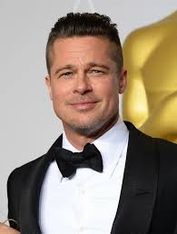 I know I still have sincere fans who really love and respect me even  without The fame and money Right? Can I have a Rose 🌹from y'all dearie❤️😊 