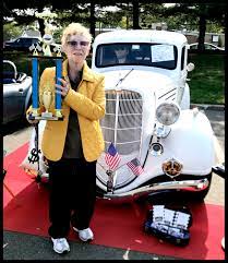 Mom Proudly Showing 1st Place Trophy Classic Cars Car Show Mom Pictures