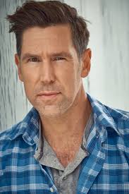 Must Love Cats" Cat Colleges and Kitty Heroes (TV Episode 2011)