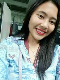 Mas masarap paring mahalin Ang lalaking totoo at seryoso kahit na di gwapo  Basta Marunong umunawa at mag pakatotoo ok na Yun 🙏💕Para sakin kung Ako  namimili mas gusto ko Yung lalaking