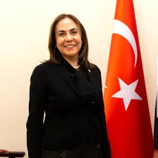 Apr 20, 2021 · muğla'da 24 yaşındaki üniversite öğrencisi zeynep şenpınar'ı bıçaklayarak öldürdüğü gerekçesiyle yargılanan sanık selim ahmet kemaloğlu müebbet hapis cezasına çarptırıldı. Zeynep Gul Yilmaz Biyografya