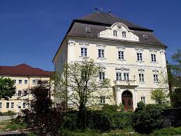 Mistelbach steckt voller möglichkeiten und lädt sie zum mitmachen ein. Schloss Mistelbach Wikipedia