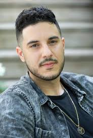 Julian Sousa's Instagram, Twitter & Facebook