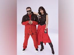 First Kiss Yo Yo Honey Singh And Ipsitaa S Brand New Chartbuster Popular rapper yo yo honey singh is set to launch a new singer ipsitaa in the upcoming single titled the first kiss. first kiss yo yo honey singh and