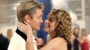 Check out who all got together, including burton, danneel ackles (rachel gatina), antwon tanner (skills taylor), and many more. One Tree Hill Stars Chad Michael Murray And Hilarie Burton Just Had The Sweetest Reunion On Instagram Glamour