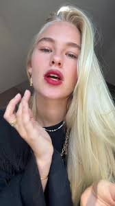 American Pie: Kathryn Watts and the Trend Explained