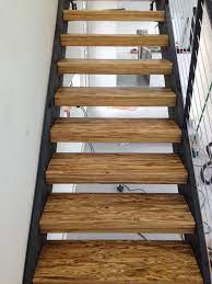 Paralam Lumber Tread With Steel Stringer Stairs Timber Stair Wooden Stairs