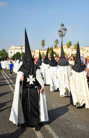 La semana santa tiene sus tradiciones tan especiales a sevilla. Semana Santa In Sevilla