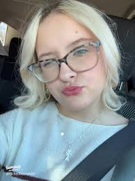 Meet Rach: Your Holistic Nutritionist and Hormone Health Advocate