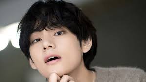 V BTS Ulang Tahun, #HappyBirthdayTaehyung Trending Dunia
