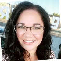 Rachel Hennessey's Instagram, Twitter & Facebook