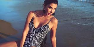 She was born on 3 rd august 1977, has won best model of turkey 1997. Ask Hayatindaki Hizina Kimsenin Yetisemedigi Deniz Akkaya Nin Mazi Olan Iliskilerinin Listesi Onedio Com