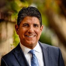 Ian Oden's Instagram, Twitter & Facebook