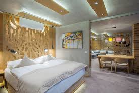 National film museum, a mucha museum és a národní galerie v praze népszerű művészeti múzeumok prága városában, melyek. Die 10 Besten Hotels Mit Pool In Prag 2021 Mit Preisen