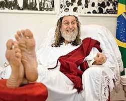 Inri Cristo canta Gangnam Style