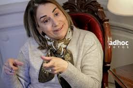 Doris Morales en la sede de la Suprema Corte de Justicia de Uruguay en  Montevideo. Foto: Javier Calvelo/ adhocFOTOS