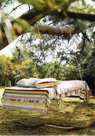 31 Idees Pour Une Balancelle De Jardin Design Outdoor Outdoor Living Outdoor Bed