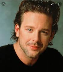 Zac Efron causa polémica por su rostro aparentemente algo cambiado 🤔😰