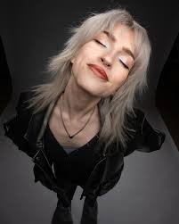 riley ('ω') (@riley.miles) • Instagram photos and videos