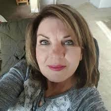 Debra Kupp's Instagram, Twitter & Facebook