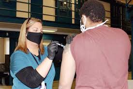 Centers for disease control and prevention (cdc) were told on wednesday, ahead of a vote awaited by states ready to start inoculating younger people. 77 Narapidana Di Penjara Iowa Overdosis Vaksin Covid 19 Pfizer