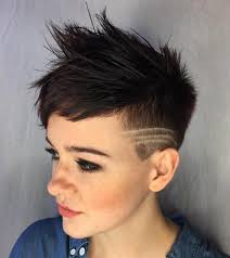 To bring a more fluid sense of gender, a pocket side androgynous haircuts are suitable for almost everyone, men or women. 20 Bold Androgynous Haircuts For A New Look