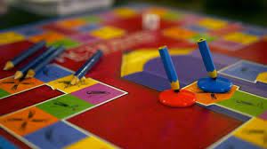 Si te gusta este tipo de juegos, no has podido venir a un lugar mejor, minijuegos pone a tu disposición un amplio catálogo de juegos de mesa para todas las edades para que puedas elegir el que más vaya contigo. Top 4 Juegos De Mesa Para Dibujar Y Adivinar Olimpo Juegos