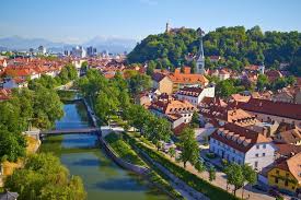 The capital, ljubljana, is a perfect example of this blend of german, mediterranean, and slovenian culture. Experience Erasmus A Ljubljana Slovenie Par Elena Experience Erasmus Ljubljana