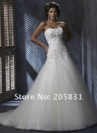Hochwertige hochzeitskleider in großer auswahl an brautkleider brautjungfernkleider,blumenmädchenkleider und mehr modische hochzeitsmode. Pin Von Jean Marie Botes Auf Kleider Brautmode Kleider Hochzeit Braut