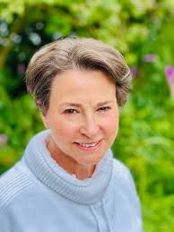 Celebrant Lymington, Wedding celebrant, Naming ceremonies, celebrant  Hampshire, Hampshire wedding, hampshire celebrant, Hand fasting ceremonies, Lucy  Elliott celebrant, Lucy Elliott celebrant hampshire