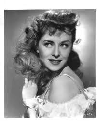 Saundra Edwards's Instagram, Twitter & Facebook