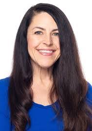 Kelly Lanham's Instagram, Twitter & Facebook