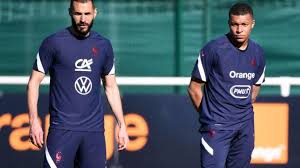Karim benzema has once again talked up the potential of kylian mbappe making a move to join him at real madrid. Benzema Wants Mbappe At Real Madrid Gareth Bale S Madrid Future Under Ancelotti Anytime Football
