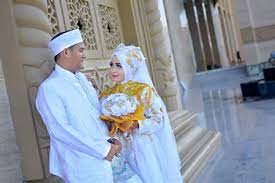 Tapi, bagaimana jika kamu berhijab? Konsep Prewedding Islami Berlatar Masjid Sribu Desain Booth Desain Facade Masjid Al Hamra Islami Co Dihidupi Oleh Jaringan Penulis Videomaker Dan Tim Editor Yang Butuh Dukungan Untuk Bisa Memproduksi Konten