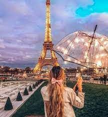 يقع برج إيفل في شارع الشان دو مارس في 5 شارع أناتول فرنسا في الدائرة السابعة لباريس. ØµÙˆØ± Ù„Ø¨Ø±Ø¬ Ø§ÙŠÙÙ„ Ù…Ù† Ù…Ø¹Ø§Ù„Ù… Ø§Ù„Ø¬Ù…Ø§Ù„ ÙˆØ§Ù„Ø­Ø¨ ÙÙŠ ÙØ±Ù†Ø³Ø§ Ø¨Ø±Ø¬ Ø§ÙŠÙÙ„ Ø±Ù…Ø²ÙŠØ§Øª