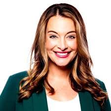 Noelle Mccall's Instagram, Twitter & Facebook