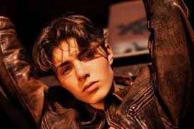 Simon Opp + guest: Tom Sean + support: Blue Lacy