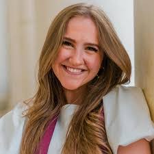 Sara Burrows's Instagram, Twitter & Facebook