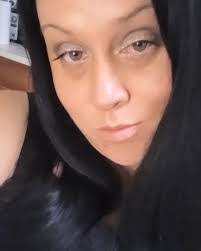 Stephanie Tefft's Instagram, Twitter & Facebook