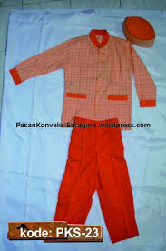 Jual kaos dan training olahraga dewasa pria dan wanita produk lokal dan import harga grosir. Seragam Sekolah Konveksi Seragam Seragam Sekolah Seragam Kerja