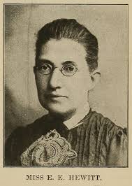 Elisa Hewitt's Instagram, Twitter & Facebook