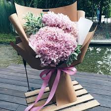 In Asia Giving Someone Pink Hydrangeas Symbolizes That You Are The Beat To Their Heart Like Seriously Co Pink Hydrangea How To Wrap Flowers Flowers Bouquet