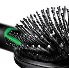 While others only have ions buried in their material, the satin brush actively produces millions, pushing them out through the little green jets. Braun Satin Hair 7 Iontec Brush Hair Brush With Ionic Technology To Boost Shine Br710 Buy Best Price Global Shipping