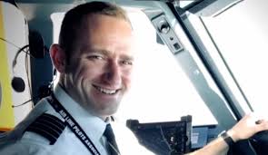 Former Alaska Airlines Pilot Takes Plea Deal In Case Involving Mushrooms,  Dangerous Cockpit Freakout