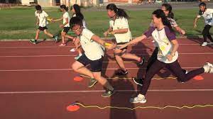 阮老師的體育課：接力教學- YouTube